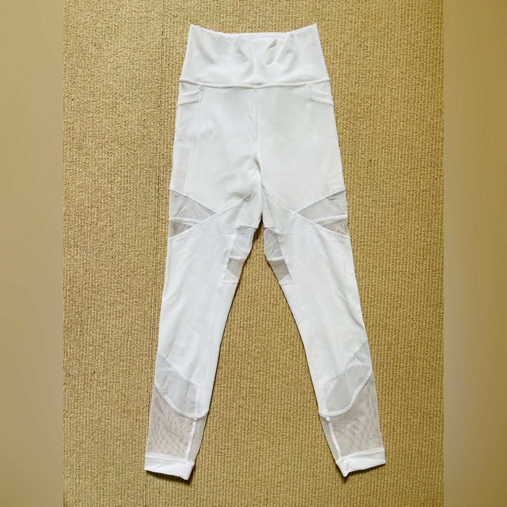 Lululemon brand new mesh leggings in white